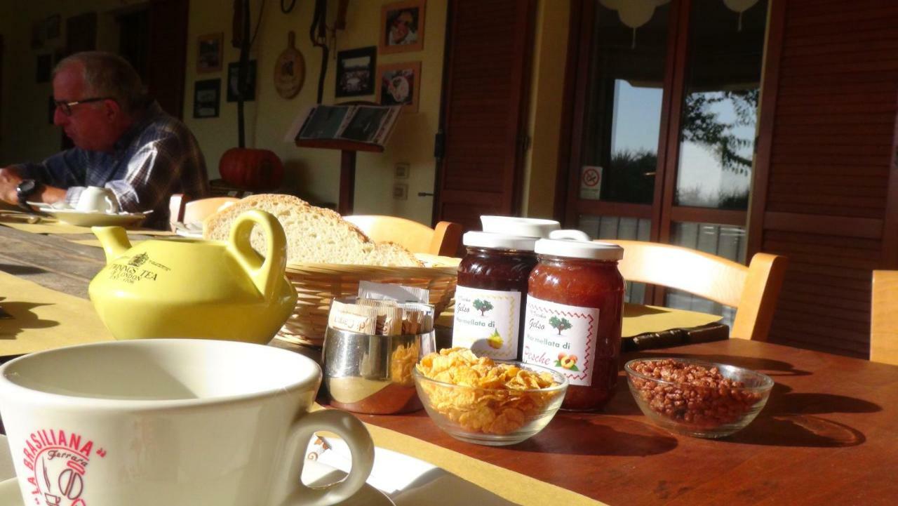 Il Vecchio Gelso - Agriturismo Rimini Montefiore Conca Villa Ngoại thất bức ảnh